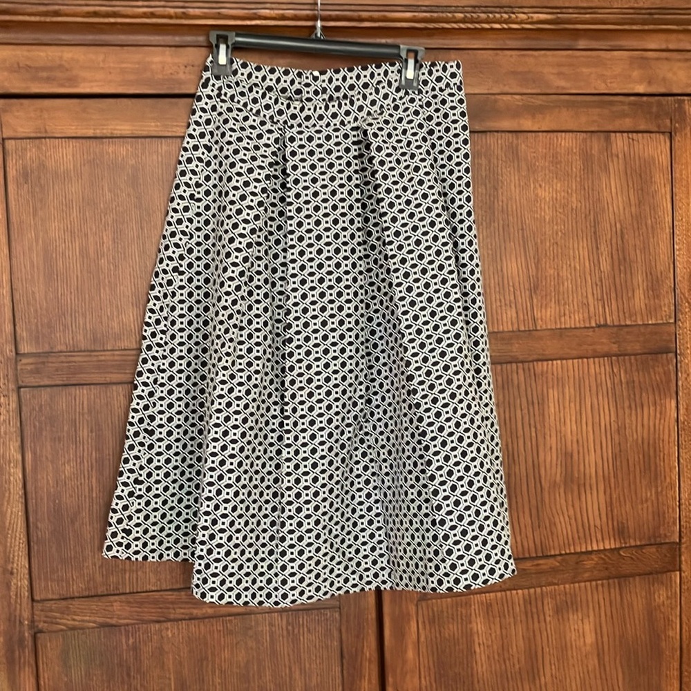 Elegant Black and White Patterned Skirt